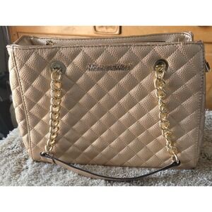 MONTANA WEST Medium Women's Quilted Gold Chain/Strap Handbag  ~EUC ~